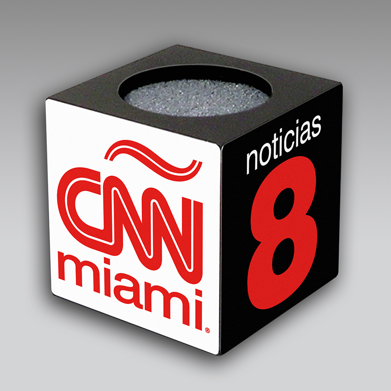 CNN Miami mic flag